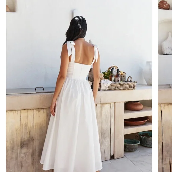 Fortunate one White Spaghetti Strap Sleeveless Midi Sundress - Picture 2 of 6